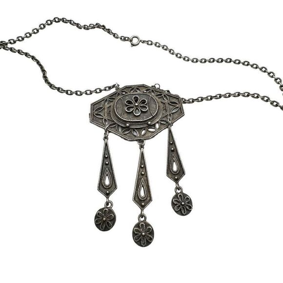 CORO Vintage Bundle Jewelry Lot of Signed Coro Necklaces and Coro Brooch - Picture 9 of 9